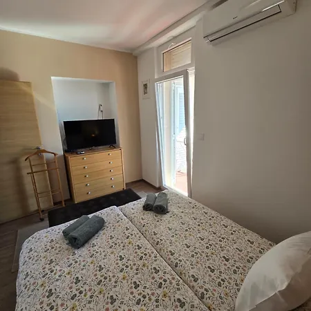 Ivana Apartment, 100m * 두브로브니크