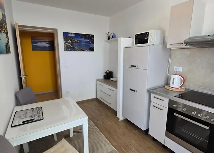 Ivana Apartment, 100m Apartment